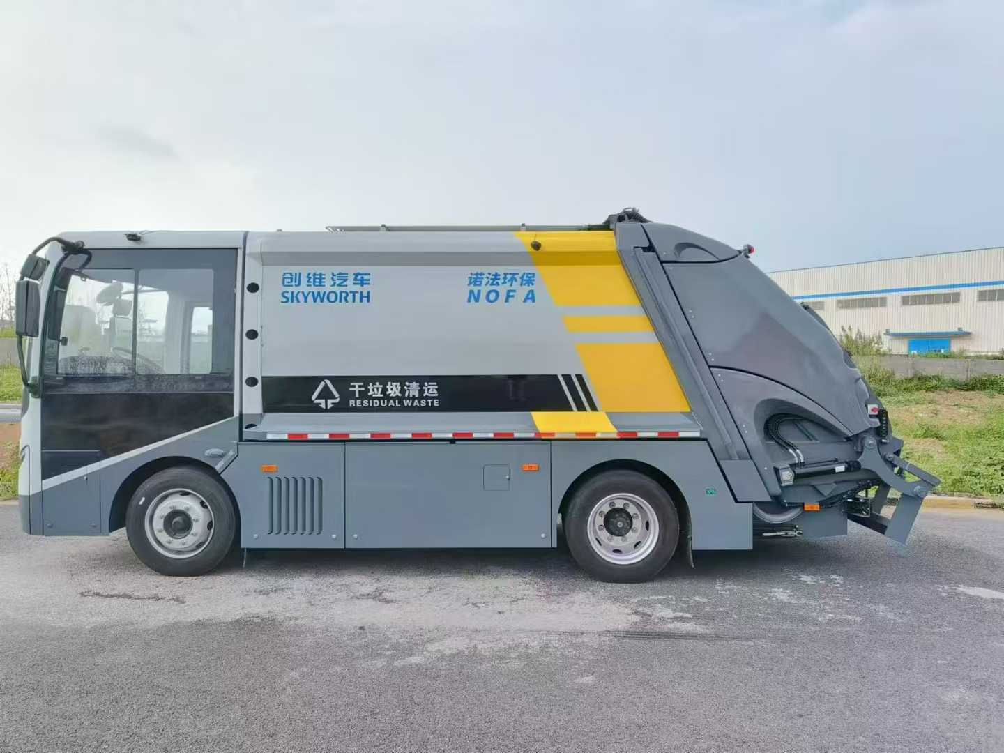 創維18噸純電動壓縮式垃圾運輸車圖片5