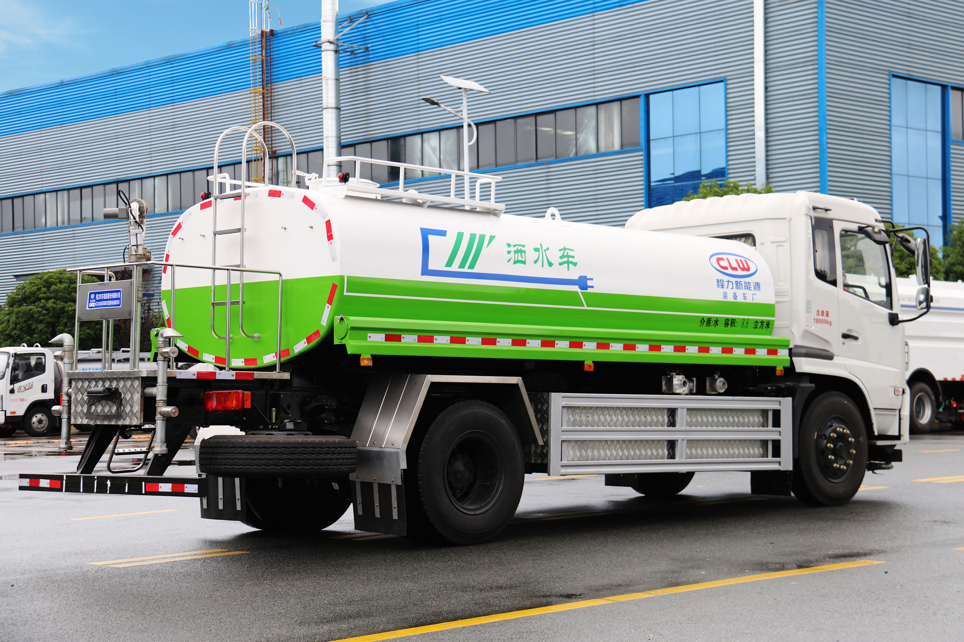 東風天錦8.6方純電動綠化灑水車圖片4