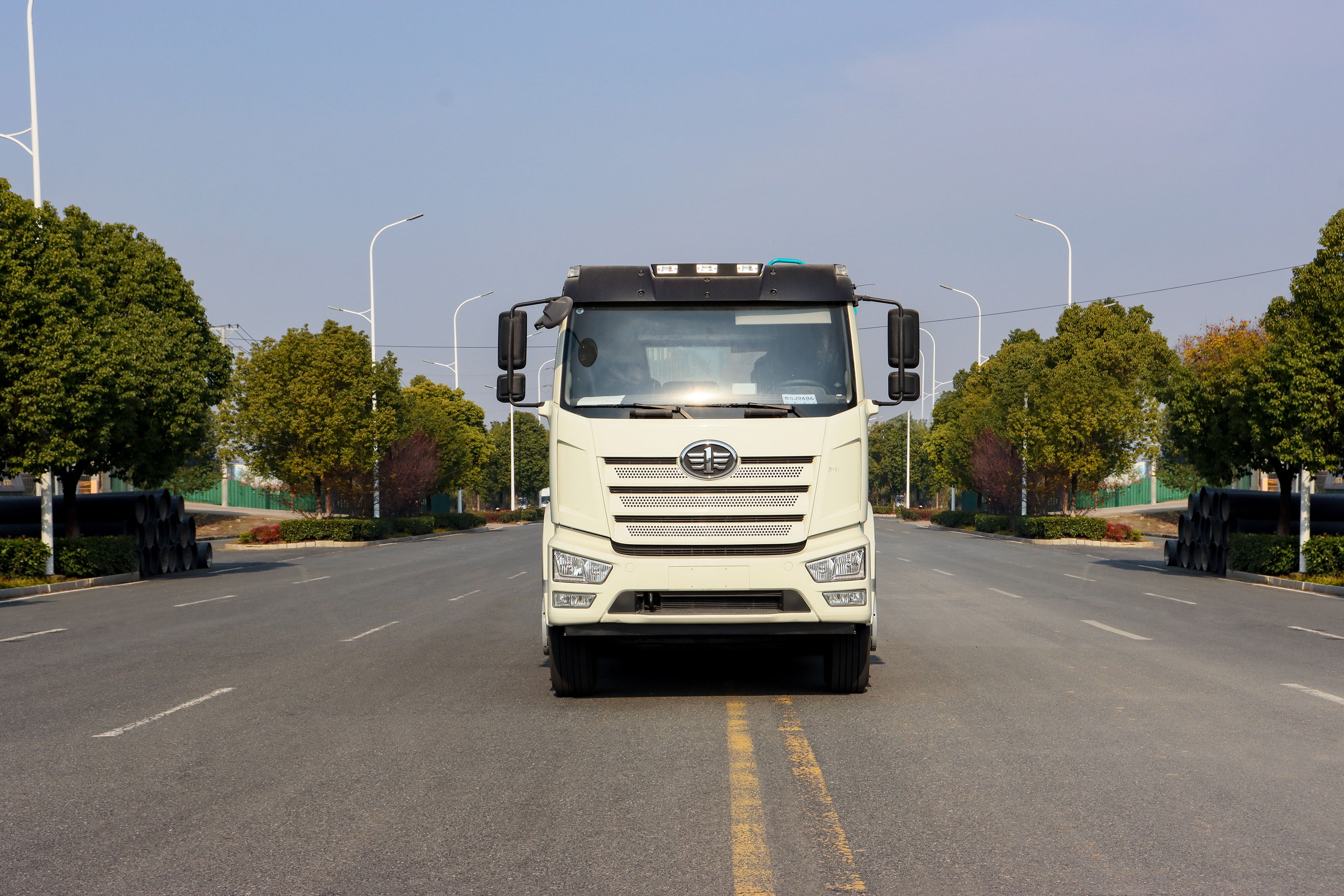 解放12方純電動壓縮垃圾車圖片2