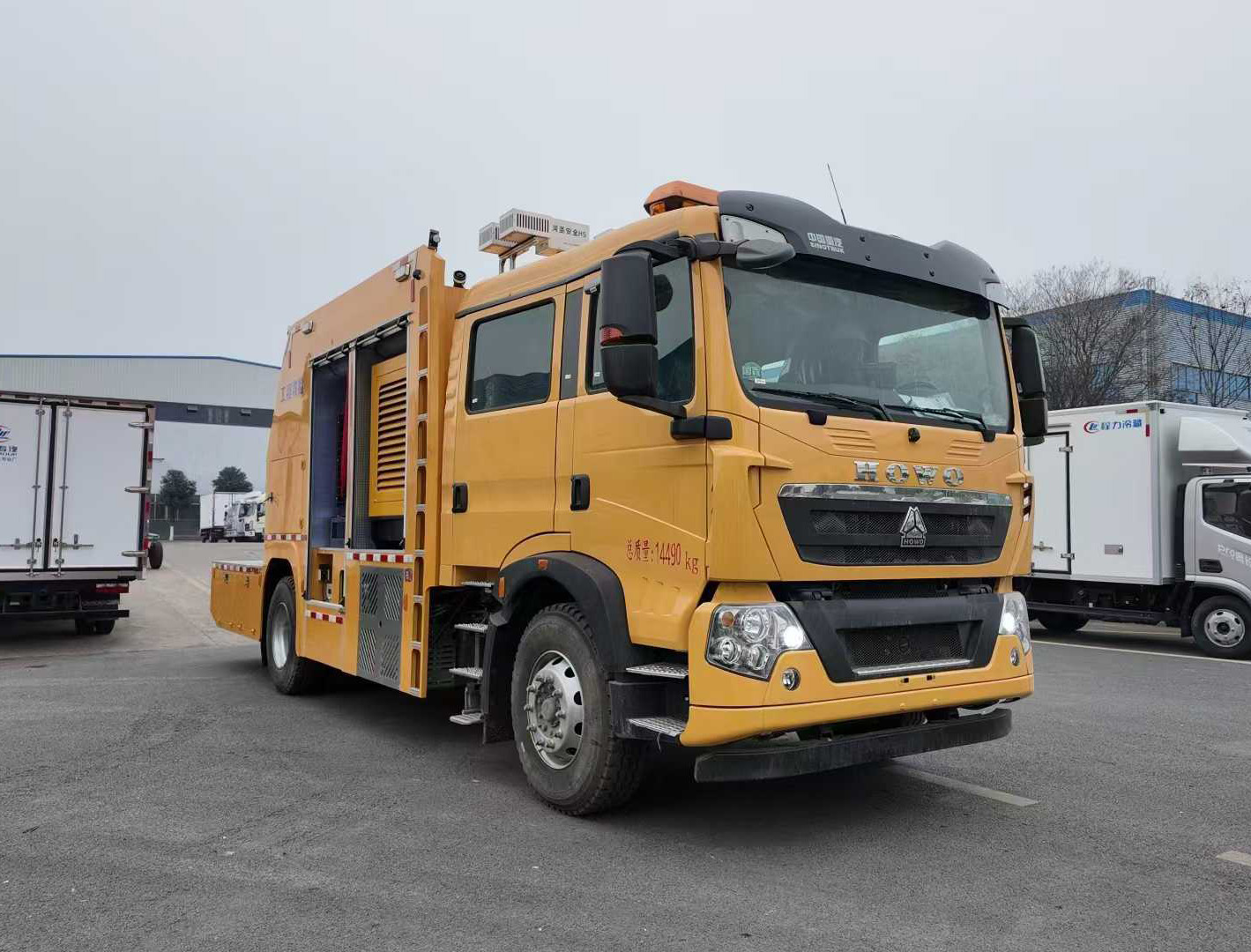 重汽豪沃工程救險(xiǎn)搶險(xiǎn)車