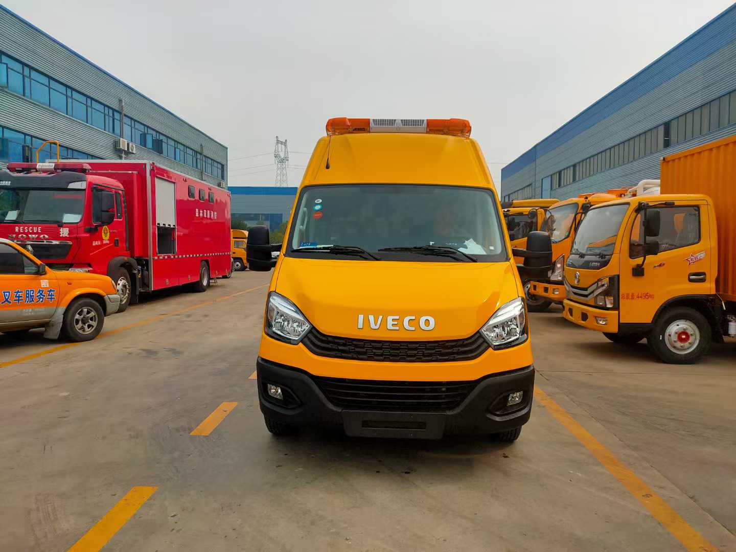 IVECO依維柯多功能搶險車工程救險圖片2
